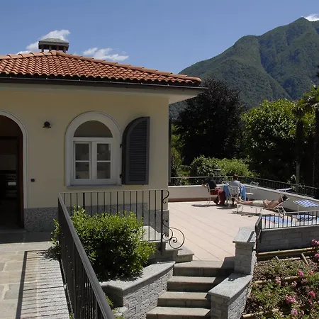 Le Camelie Couette-café Domodossola