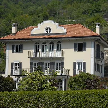 Le Camelie 3* دومودوسولا